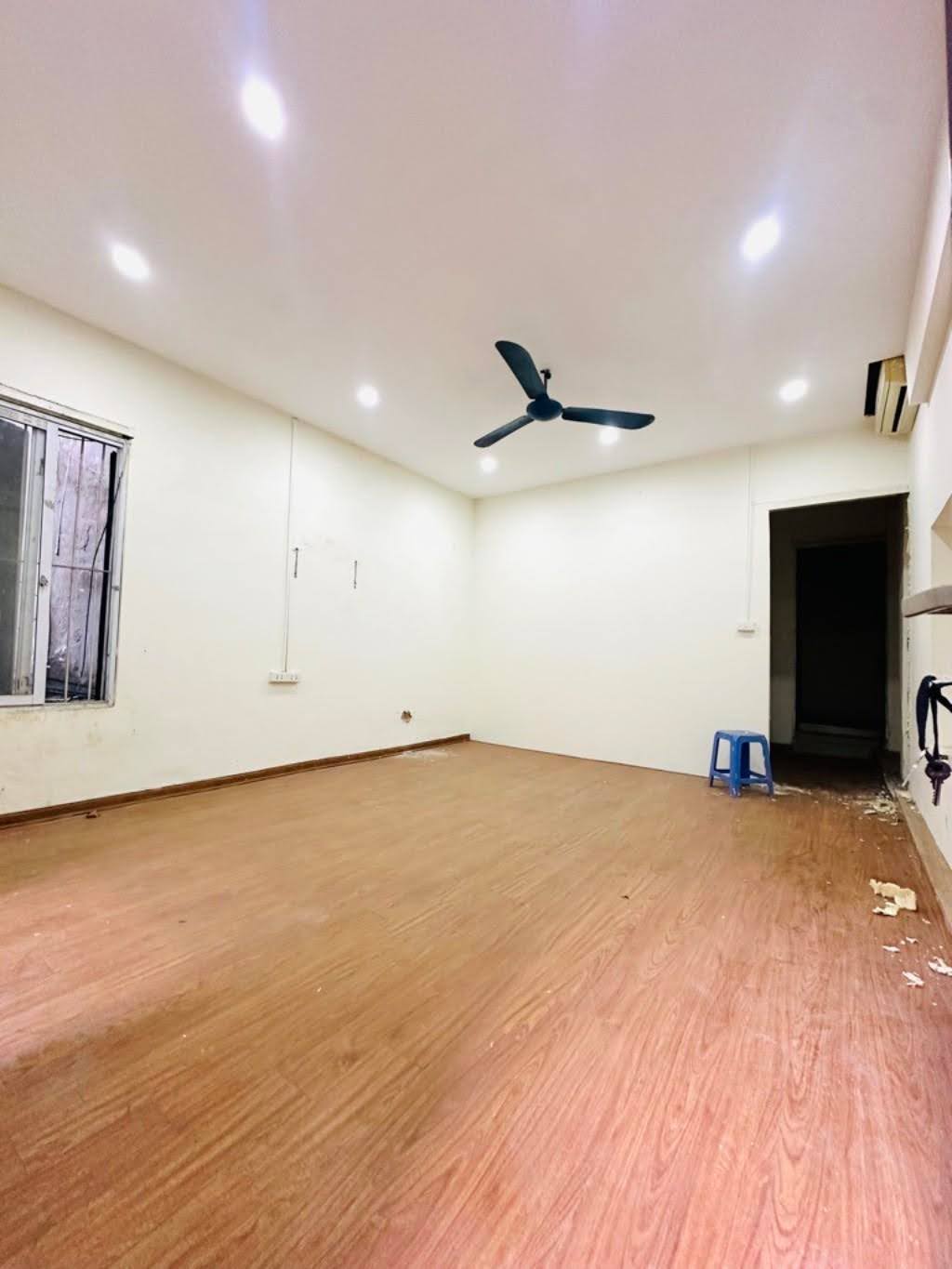 BÁN NHÀ TT 2 TẦNG, Sd 80M2, NGÕ BẠCH MAI, HAI BÀ TRƯNG, GIÁ 2 TỶ x - SỔ ĐỎ CHÍNH CHỦ - Ảnh 2